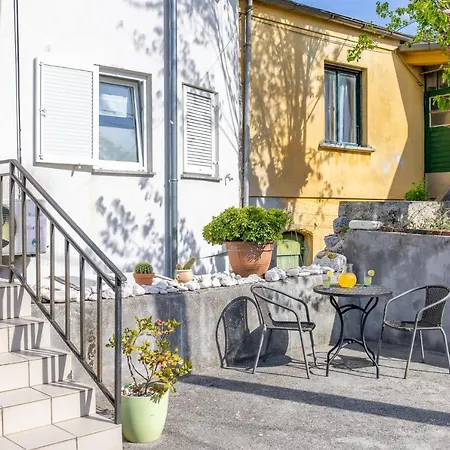 Apartament Zazu *